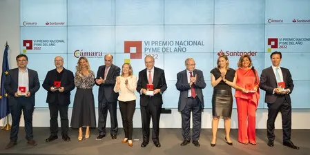 La empresa asturiana Instituto Oftalmológico Fernández-Vega, ganadora del VI Premio Nacional Pyme del Año