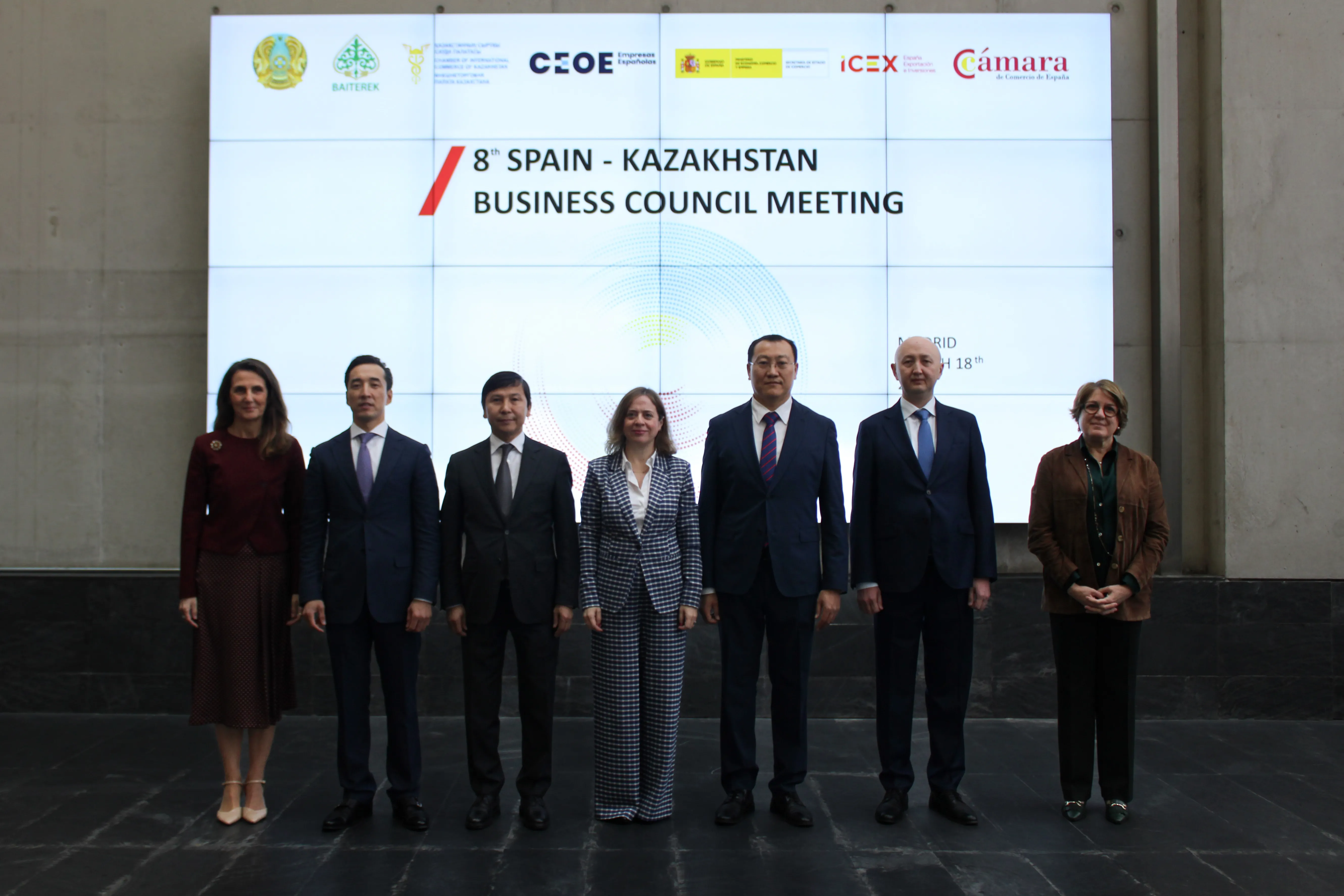 España y Kazajistán impulsan sus relaciones comerciales y de inversión 