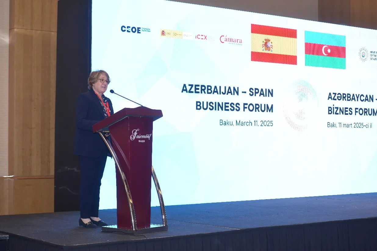 La directora general de Cámara de España destaca el creciente intercambio comercial e inversor con Azerbaiyán